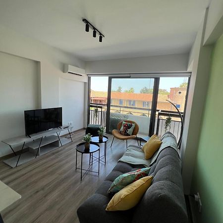 Appartamento Azul Sea View Larnaca Esterno foto