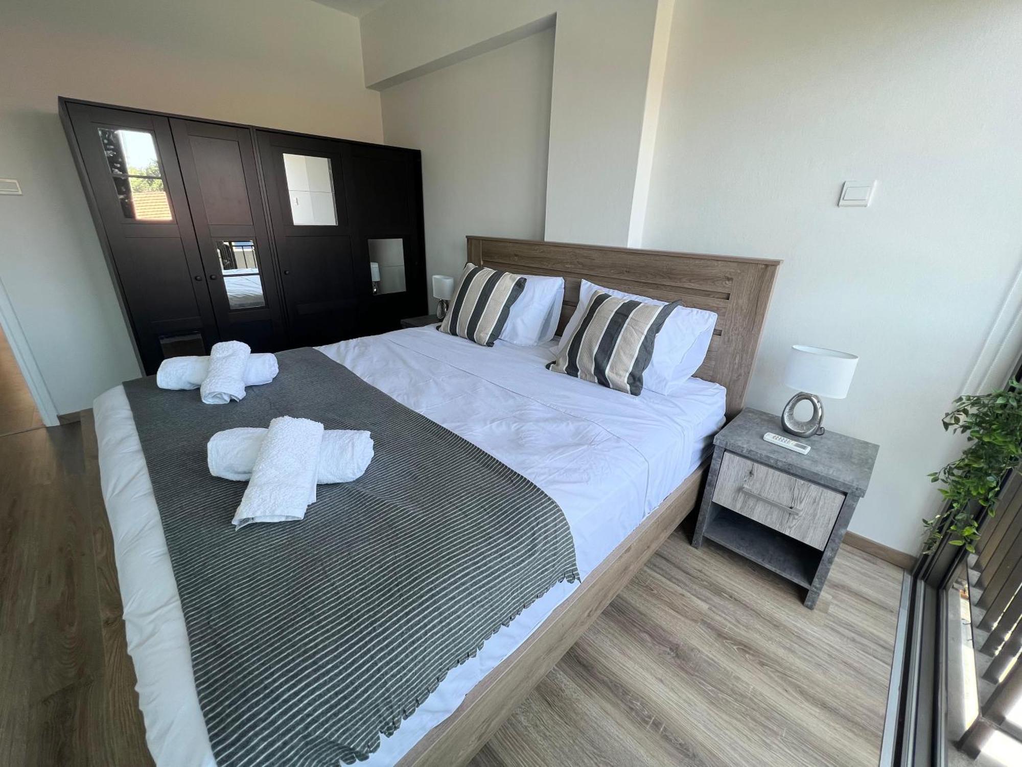 Appartamento Azul Sea View Larnaca Esterno foto